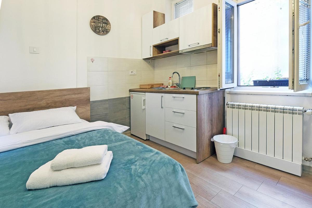 Ikar Apartments Белград Номер фото